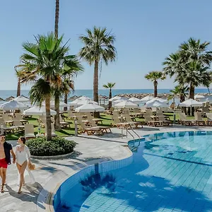 Golden Bay Ларнака